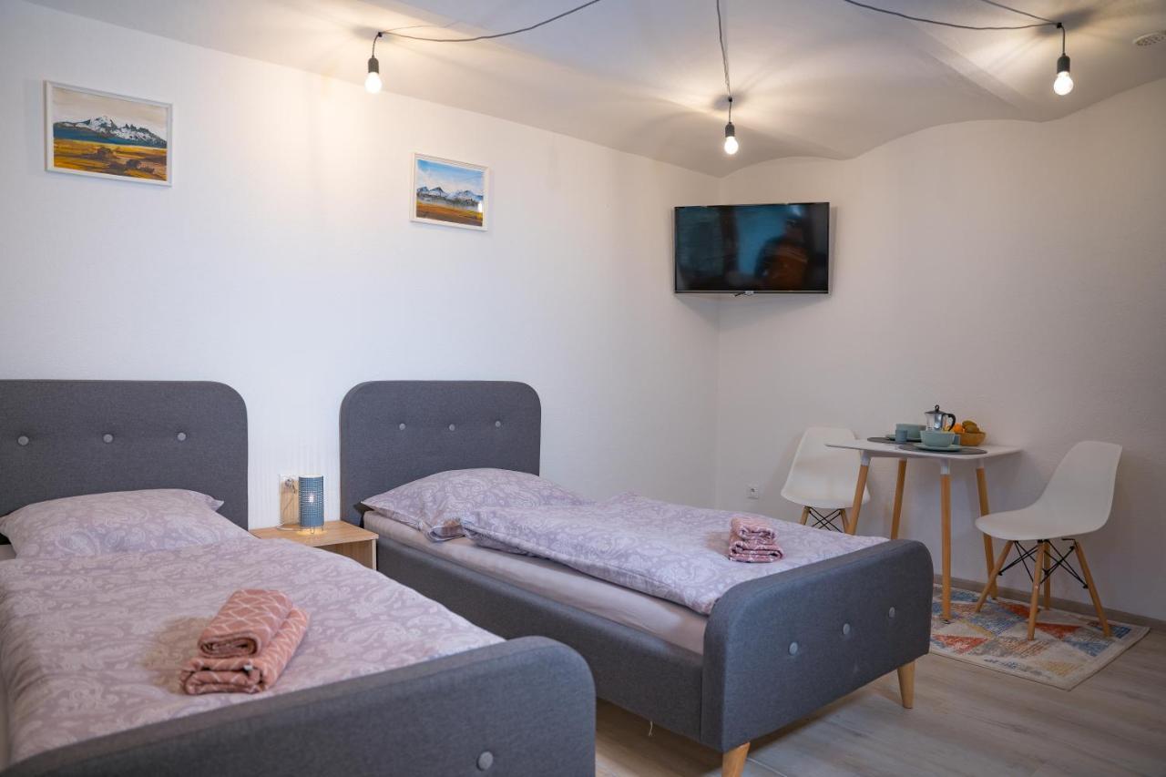 Tatry Low Guesthouse Stará Lesná Zewnętrze zdjęcie